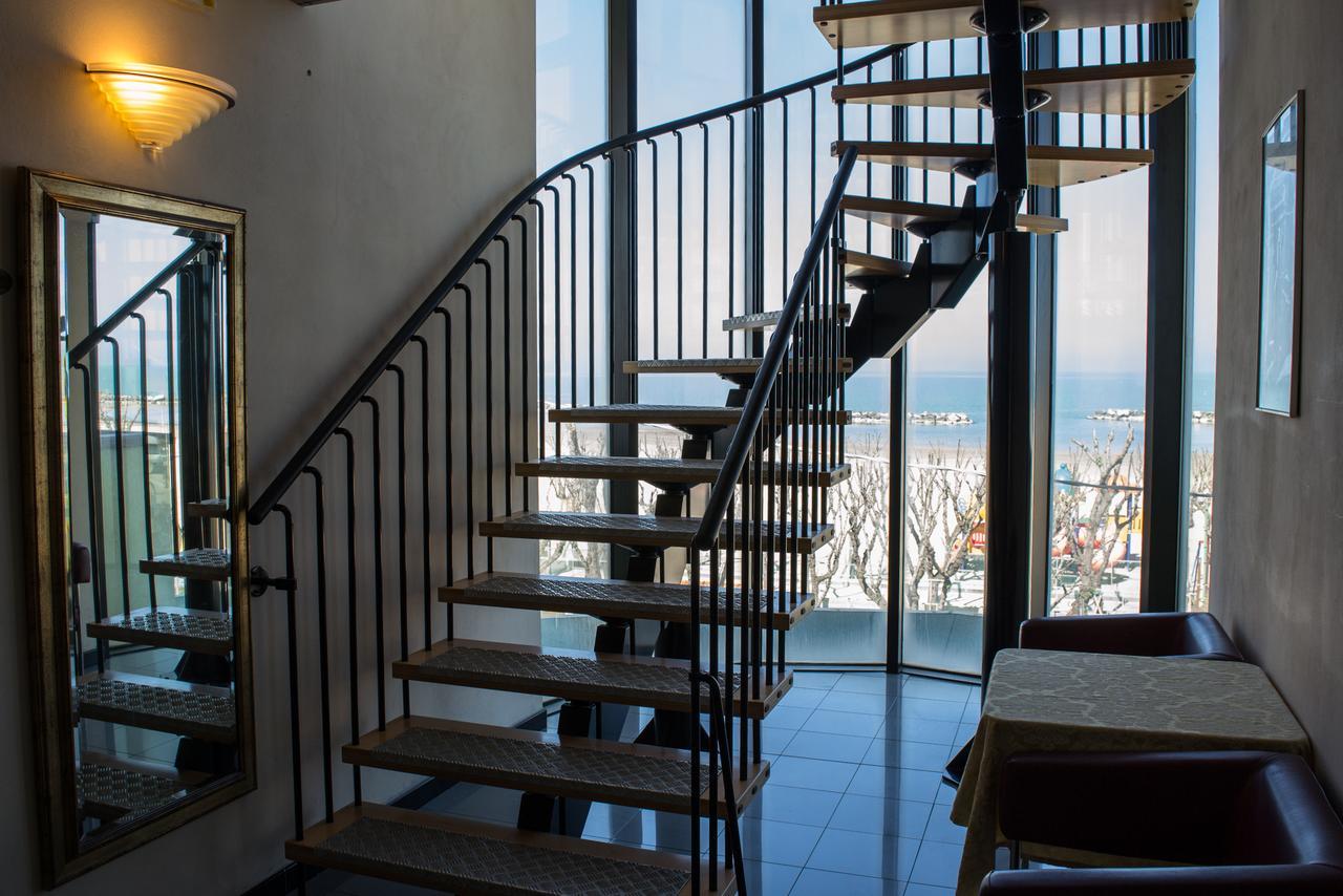 Amba Hotel Rimini Extérieur photo